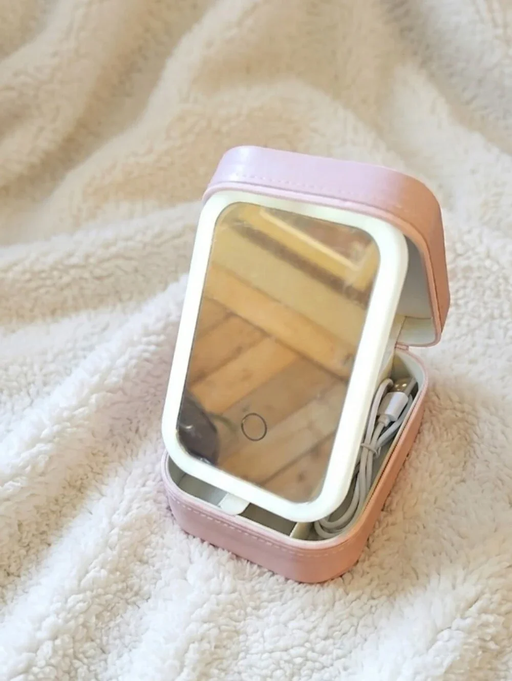 Portable LED Lighted Travel Makeup Mirror & Jewelry Case - Soft Pink